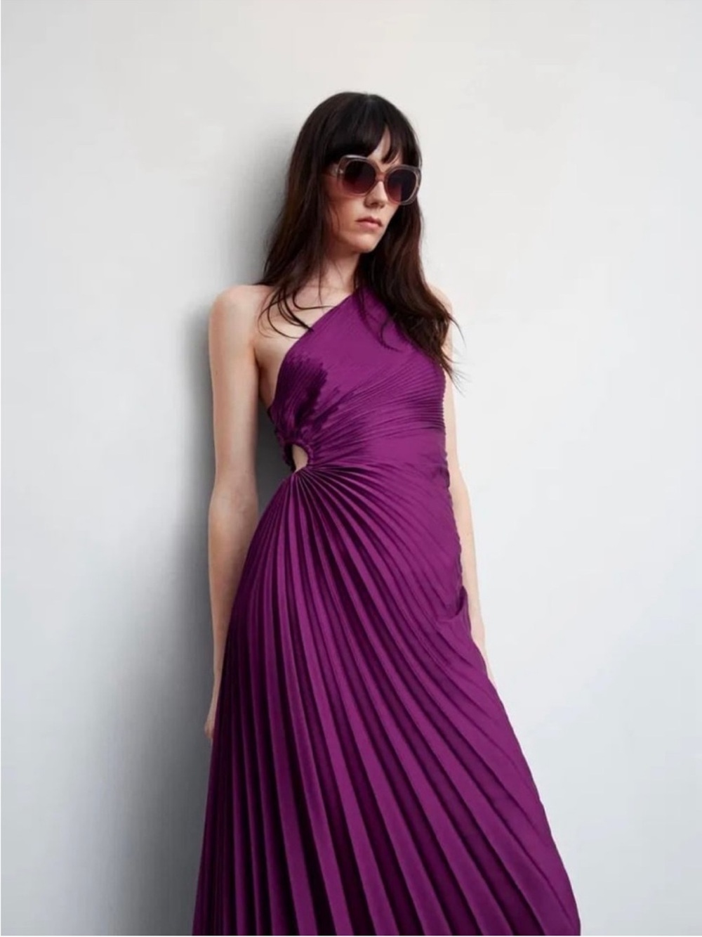 One-Shoulder Pleated Cut-Out Dress in Deep Purple - Picture 3 of 12